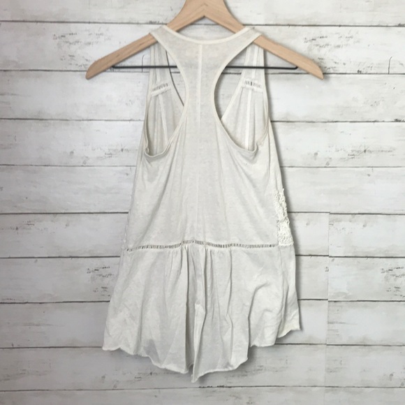 💖 3/ $20 White Crochet Racer Back Tank - Picture 2 of 5